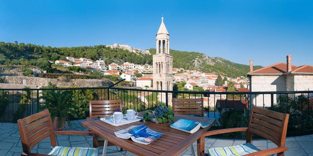 Apartments Olive Tree Hvar Town Exterior photo