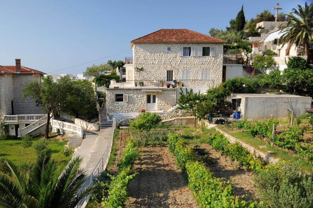 Apartments Olive Tree Hvar Town Exterior photo